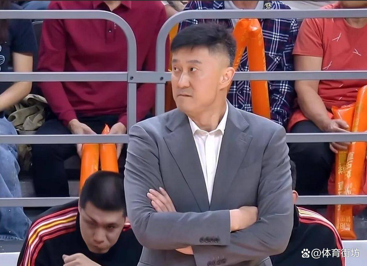 AYX体育娱乐-包含CBA季后赛冲刺阶段走向成谜；皇家社会内部沟通；气氛紧张；临场指挥获称赞的词条